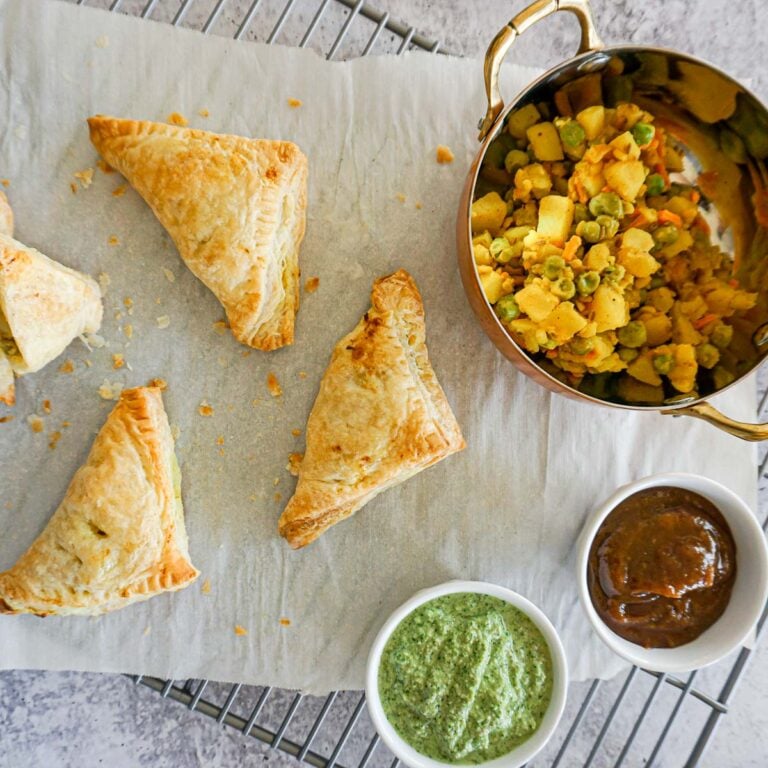 Vegetable Samosa Puffs with cilantro chutney