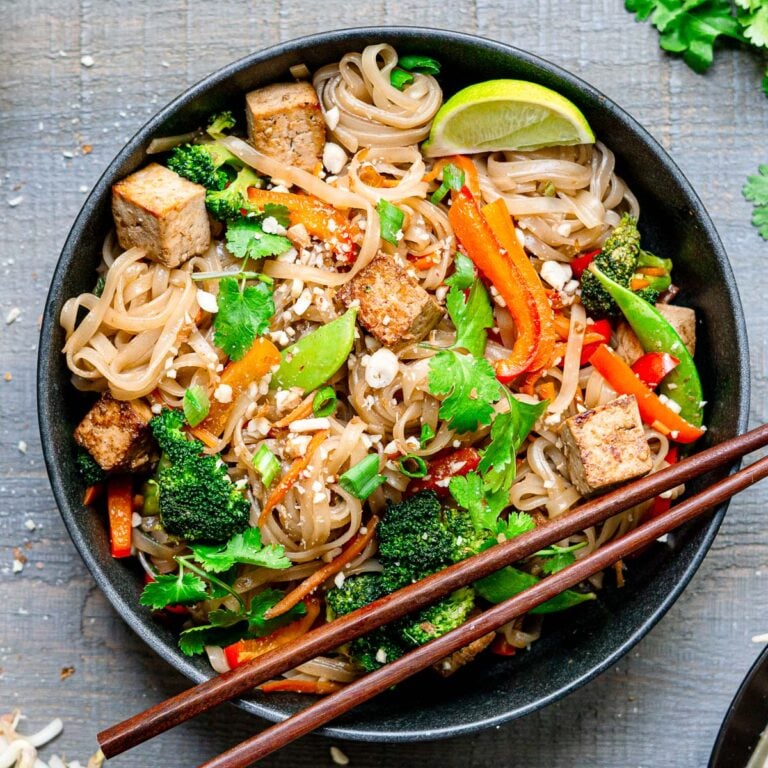 Vegetarian Pad Thai with Marinated Tofu