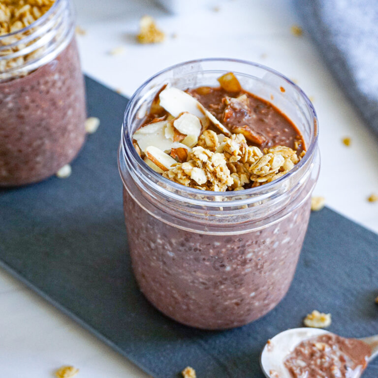 overnight oats with chocolate and chia seeds