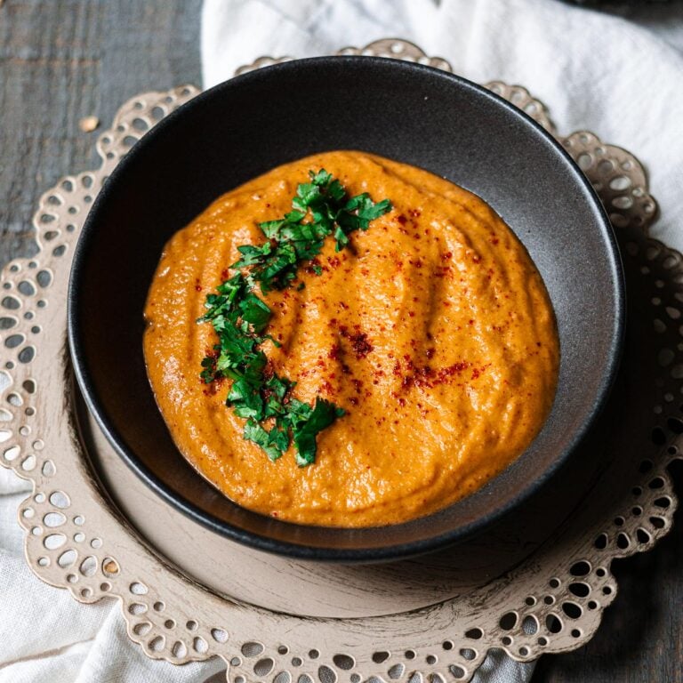 Garlic Chutney (Lasan Ni Chutney)