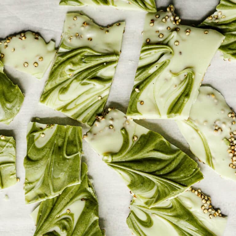 matcha white chocolate bark with crunchy quinoa