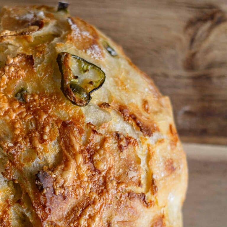 jalapeño cheese bread, dutch oven, no knead