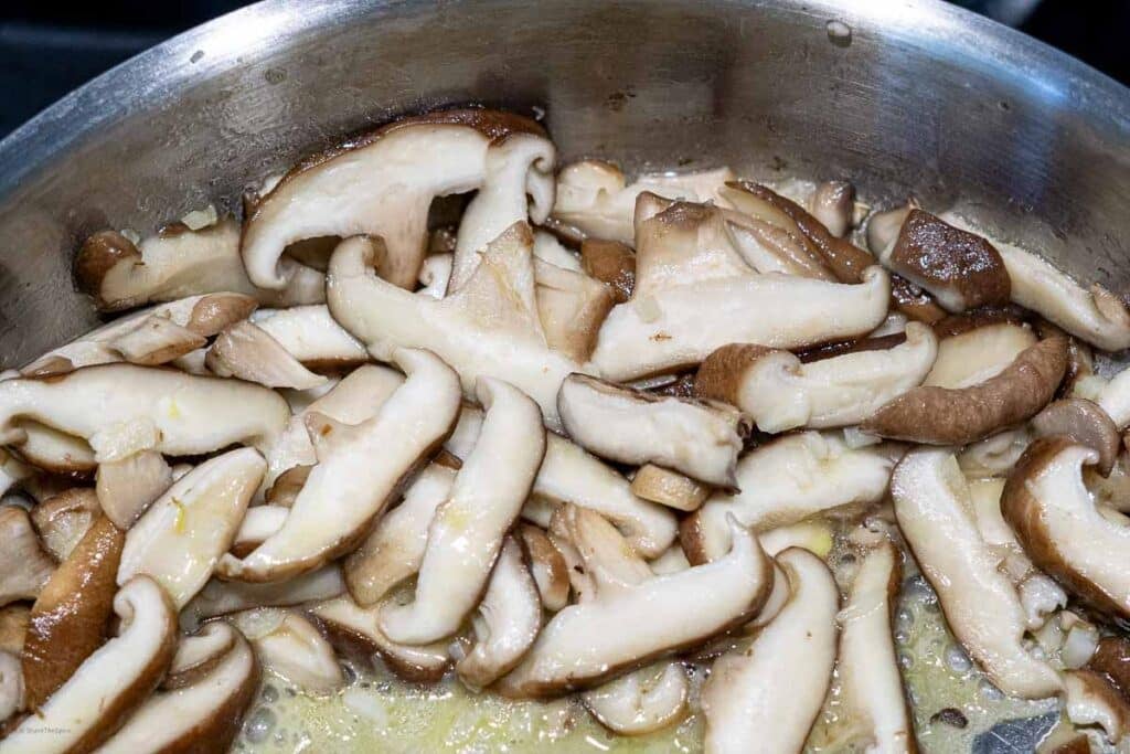 cooking shiitake mushrooms